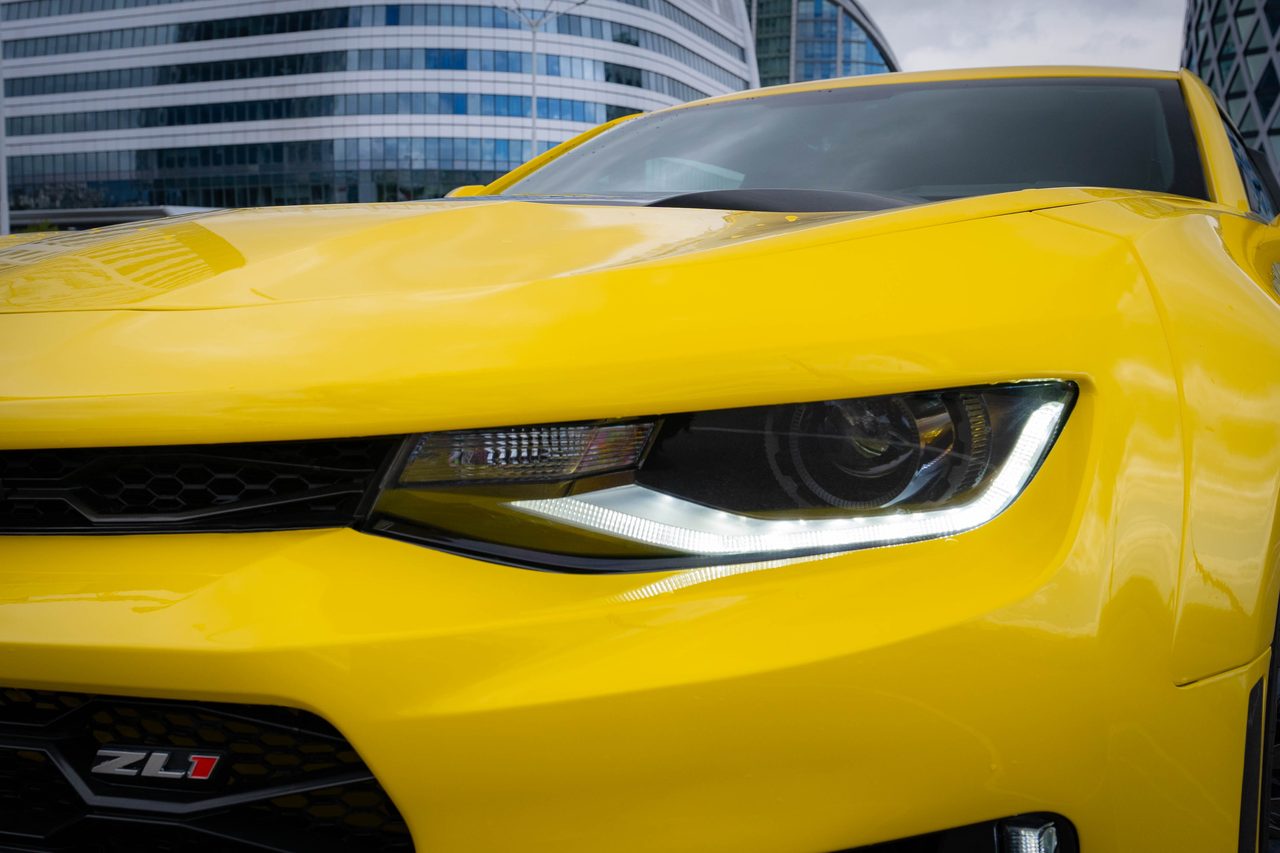 Фар и ZL1 детайл отблизо
